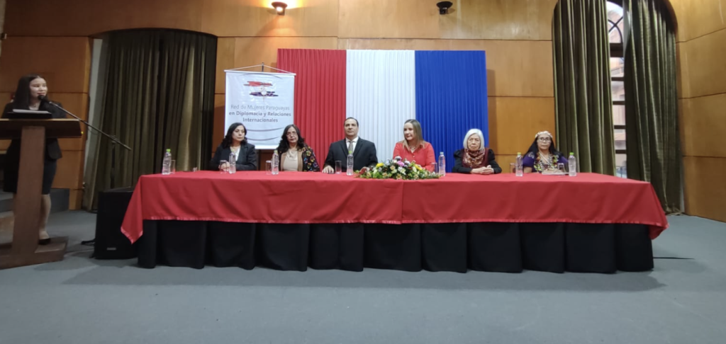 Homenaje a mujeres que difunden el guaraní en el mundo